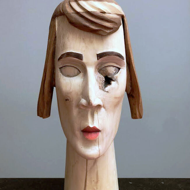 Eveline van Duyl, Girl with a sore eye, 2019, Holz, 53x28x28 cm